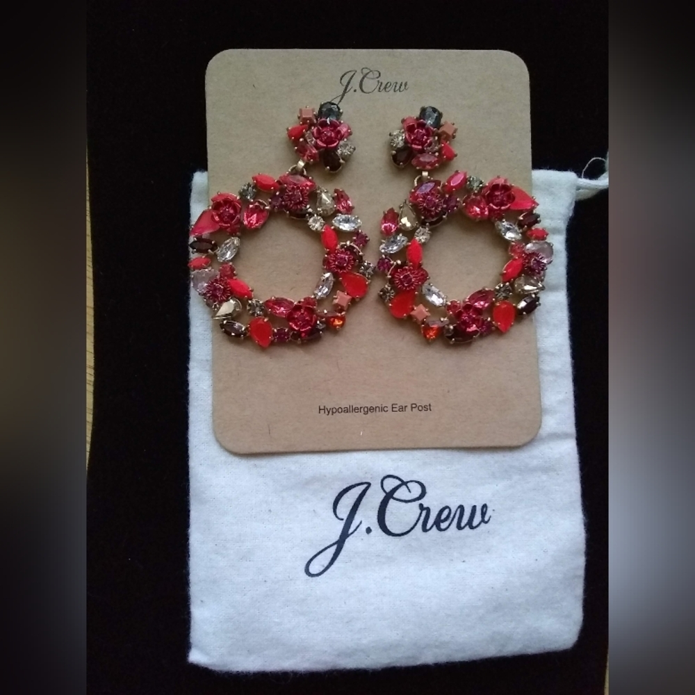 NWT J. Crew Watusi Floral Wreath Earrings Multicolor Pink bag Crystal Circle
